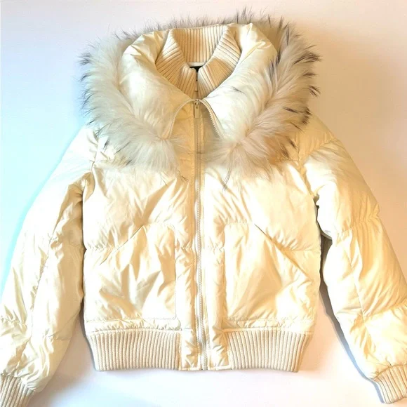 BCBG Maxazria Cream Puffer Down Bomber Style Jacket with Raccoon Fur Collar - Picture 5 of 12